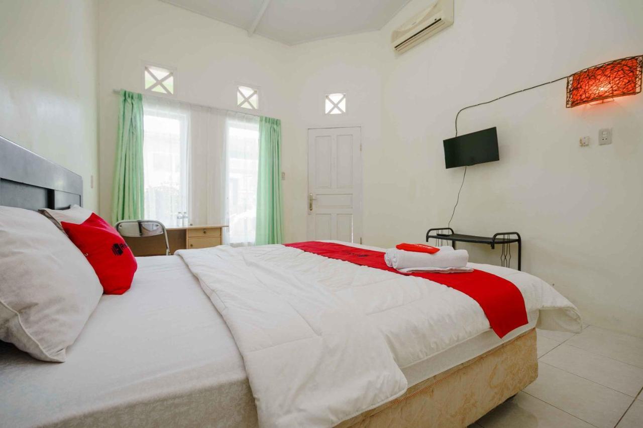 Reddoorz Plus Syariah @ Jalan Cut Nyak Dhien Aceh Hotel Banda Aceh Ngoại thất bức ảnh